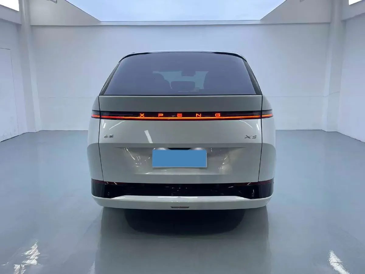 2024 Xpeng X9 BEV 101.5KWH,autocango,china used car exporter,china ev exporter,chinese used car exporter,chinese used ev exporter