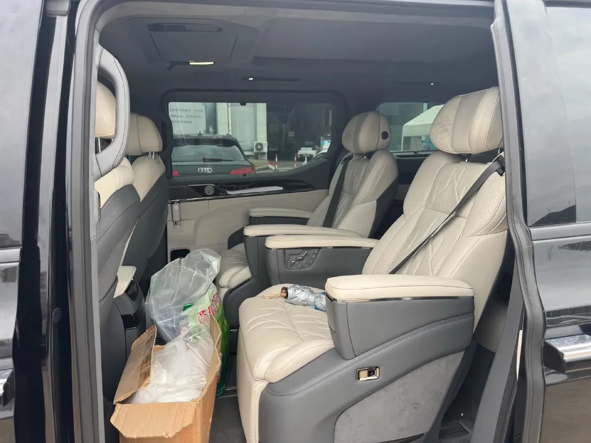 2024 Zeekr 009 BEV 108KWH,autocango,china used car exporter,china ev exporter,chinese used car exporter,chinese used ev exporter