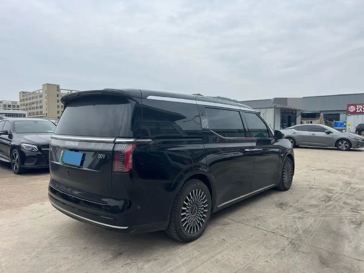 2024 Zeekr 009 BEV 108KWH,autocango,china used car exporter,china ev exporter,chinese used car exporter,chinese used ev exporter