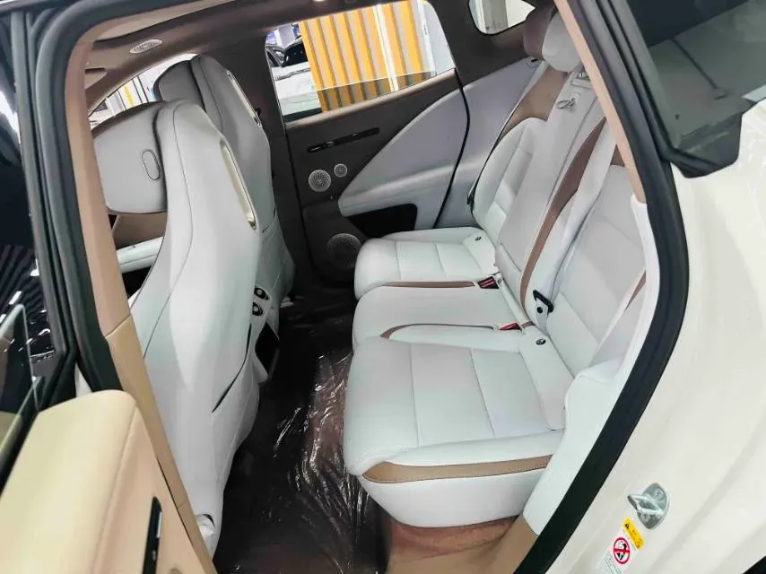 2026 Avatr 07 BEV,autocango,china used car exporter,china ev exporter,chinese used car exporter,chinese used ev exporter