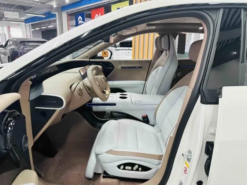 2026 Avatr 07 BEV,autocango,china used car exporter,china ev exporter,chinese used car exporter,chinese used ev exporter