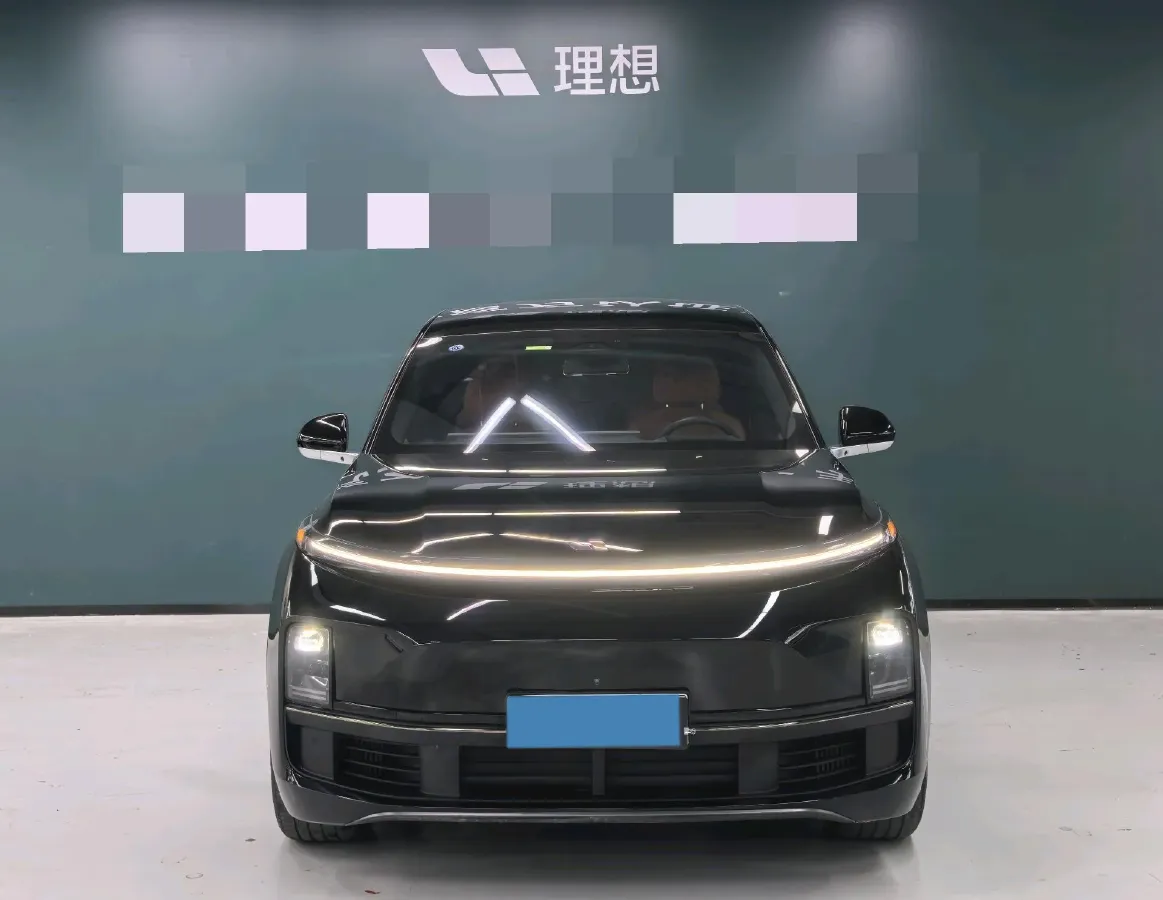 2023 Li L8 Range Extended 154HP REEV 40.9KWH,autocango,china used car exporter,china ev exporter,chinese used car exporter,chinese used ev exporter