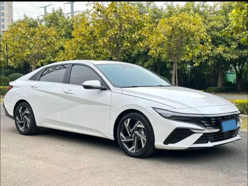 2022 Hyundai Elantra 1.5L 115HP L4 CVT,autocango,china used car exporter,china ev exporter,chinese used car exporter,chinese used ev exporter