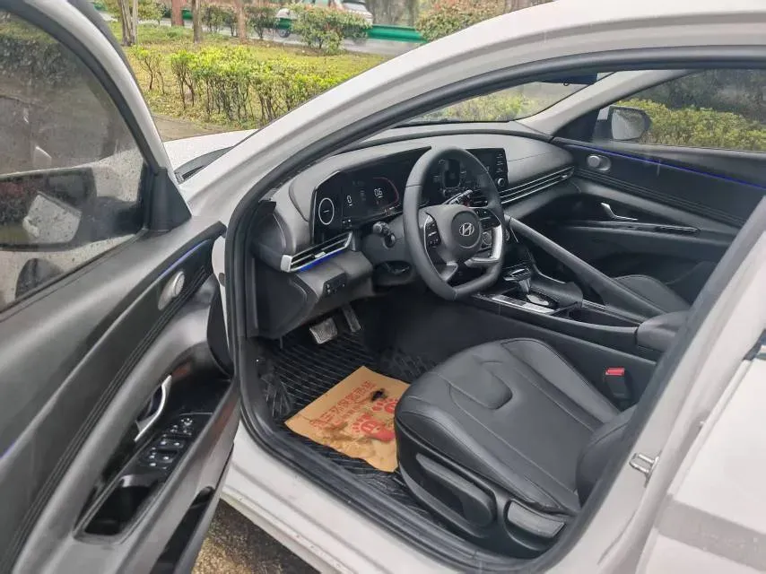 2022 Hyundai Elantra 1.5L 115HP L4 CVT,autocango,china used car exporter,china ev exporter,chinese used car exporter,chinese used ev exporter