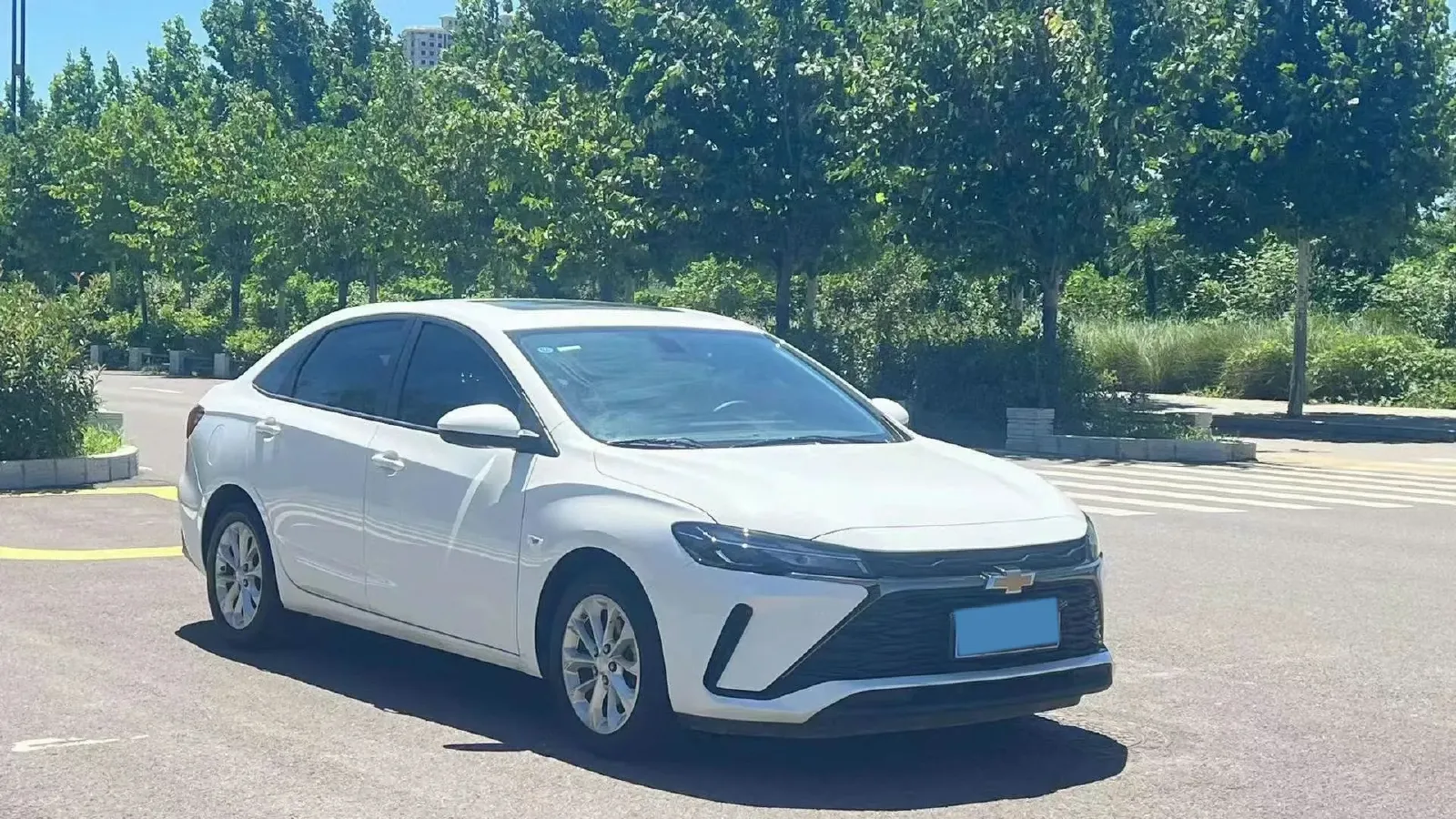 2023 Chevrolet Monza 1.5L 113HP L4 6DCT,autocango,china used car exporter,china ev exporter,chinese used car exporter,chinese used ev exporter