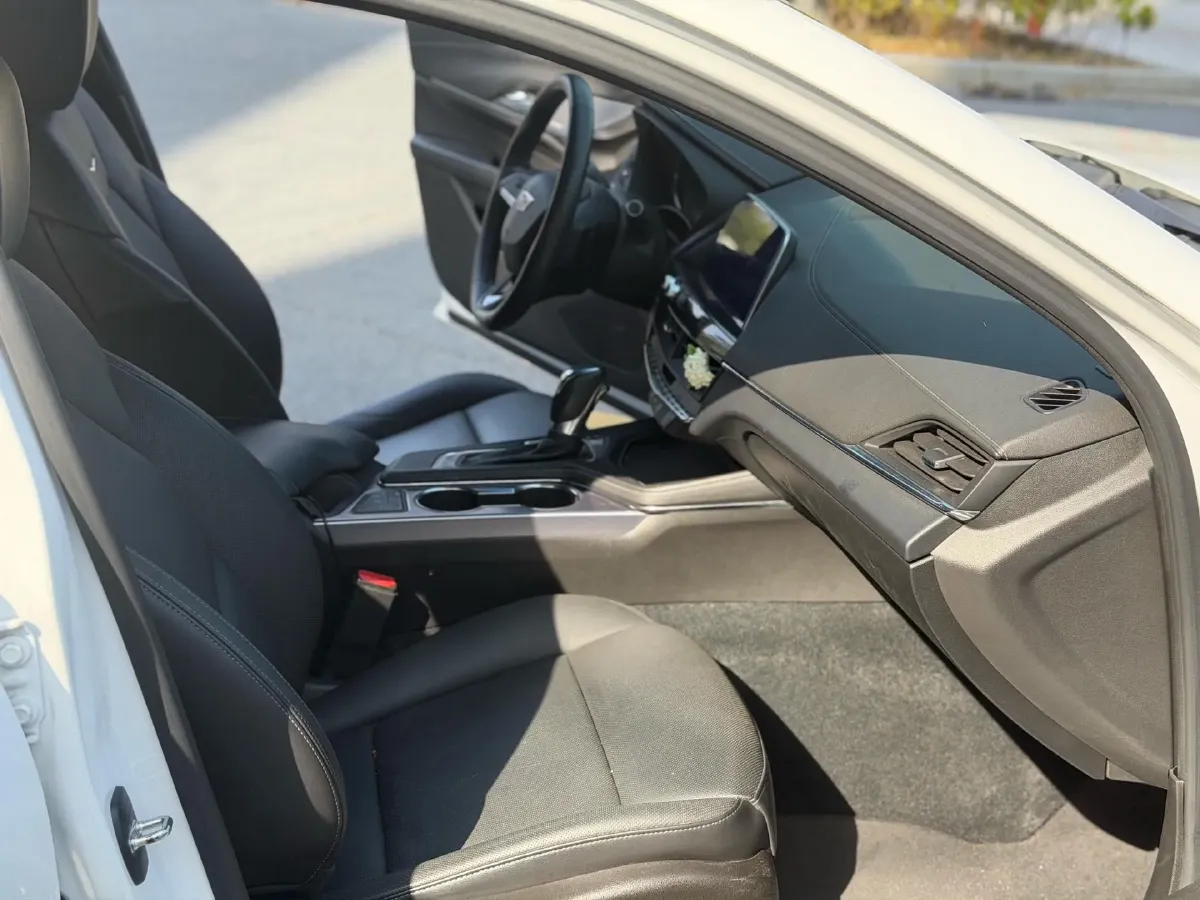 2021 Cadillac CT4 2.0T 237HP L4 8AT,autocango,china used car exporter,china ev exporter,chinese used car exporter,chinese used ev exporter