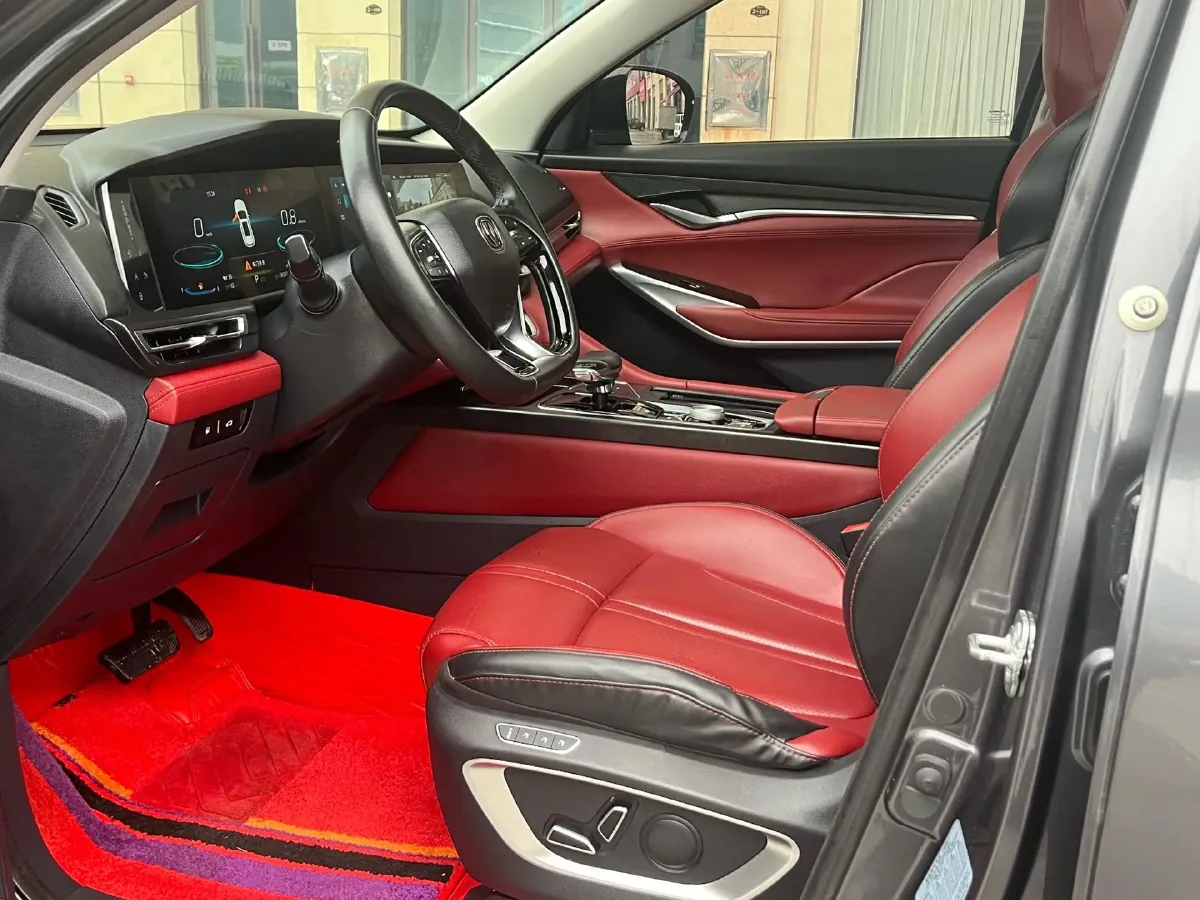 2020 ChangAn CS75 Plus 2.0T 233HP L4 8AT,autocango,china used car exporter,china ev exporter,chinese used car exporter,chinese used ev exporter