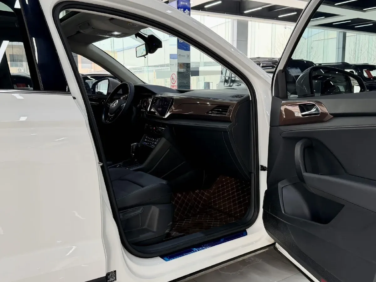 2022 Volkswagen Tharu 1.4T 150HP L4 7DCT,autocango,china used car exporter,china ev exporter,chinese used car exporter,chinese used ev exporter