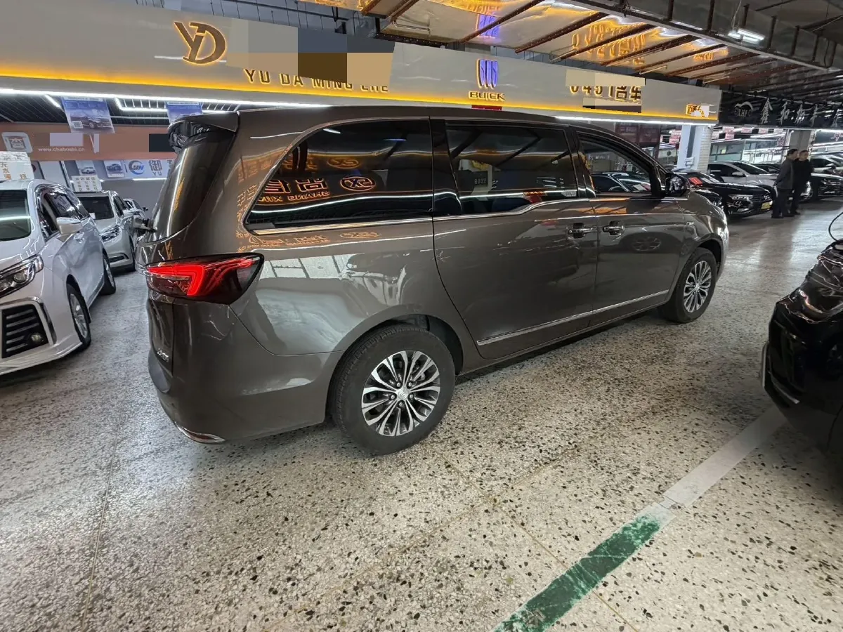 2021 Buick GL8 2.0T 237HP L4 9AT,autocango,china used car exporter,china ev exporter,chinese used car exporter,chinese used ev exporter