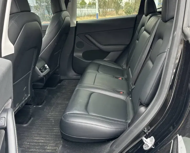 2022 Tesla Model Y BEV 60KWH,autocango,china used car exporter,china ev exporter,chinese used car exporter,chinese used ev exporter