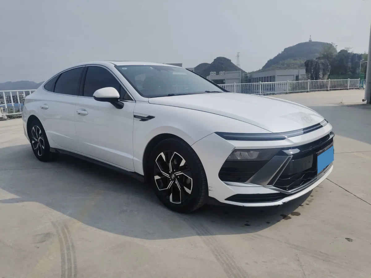 2024 Hyundai Sonata 1.5T 170HP L4 8AT,autocango,china used car exporter,china ev exporter,chinese used car exporter,chinese used ev exporter