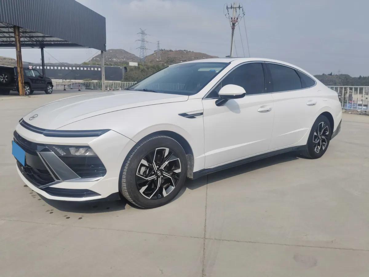 2024 Hyundai Sonata 1.5T 170HP L4 8AT,autocango,china used car exporter,china ev exporter,chinese used car exporter,chinese used ev exporter