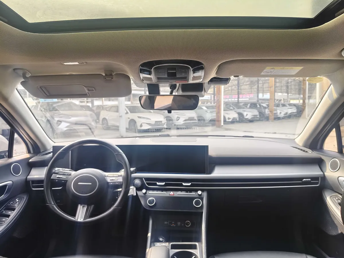 2024 Hyundai Sonata 1.5T 170HP L4 8AT,autocango,china used car exporter,china ev exporter,chinese used car exporter,chinese used ev exporter