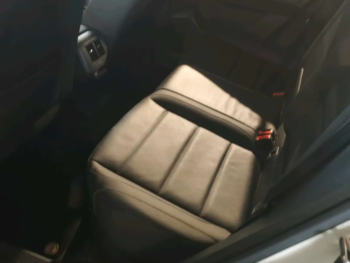 2022 Volkswagen T-Roc 1.4T 150HP L4 7DCT,autocango,china used car exporter,china ev exporter,chinese used car exporter,chinese used ev exporter