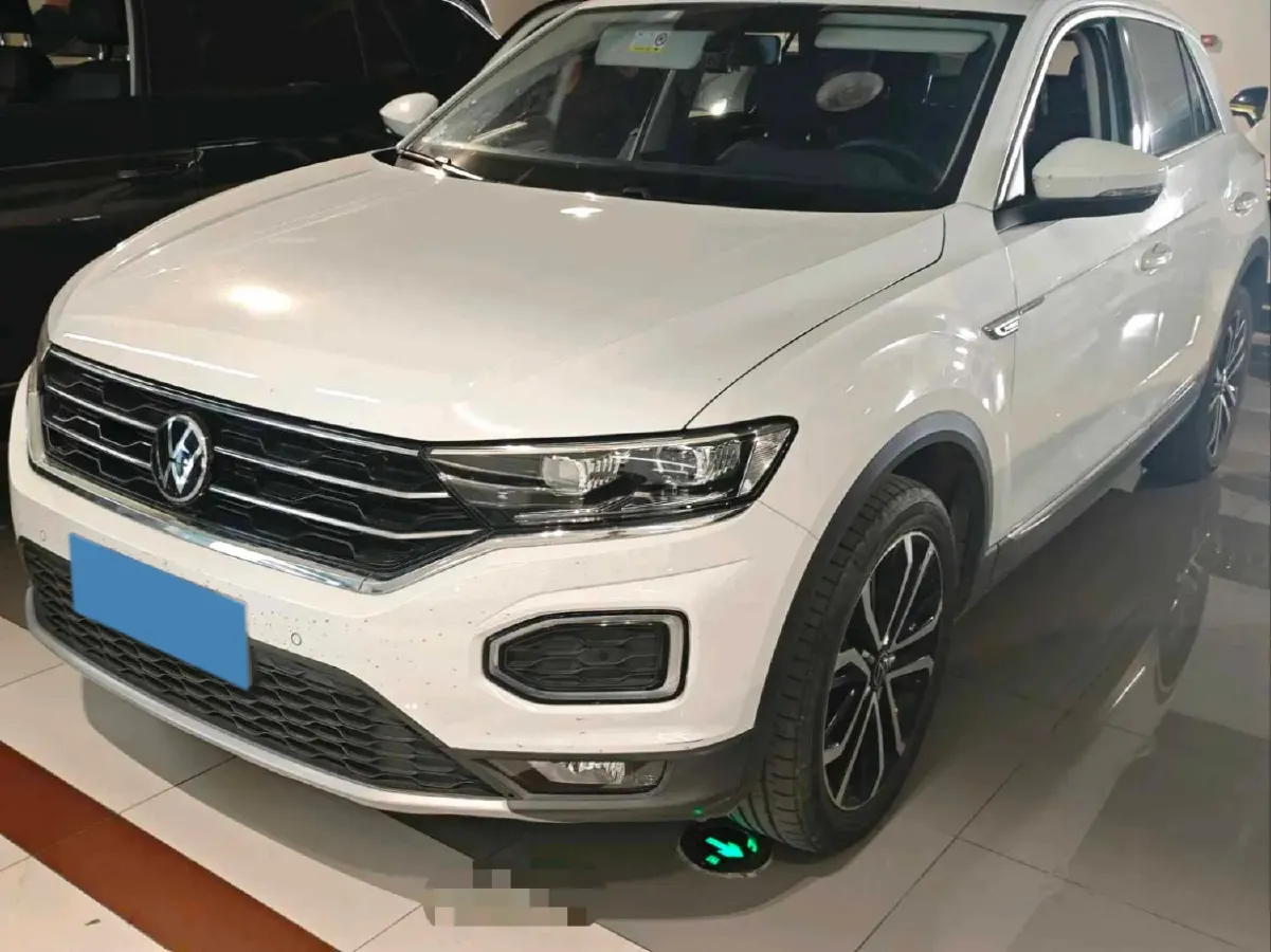 2022 Volkswagen T-Roc 1.4T 150HP L4 7DCT,autocango,china used car exporter,china ev exporter,chinese used car exporter,chinese used ev exporter