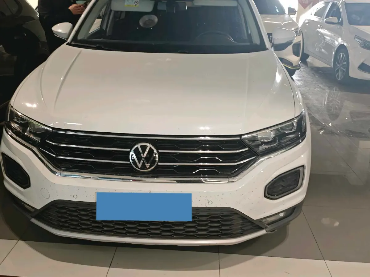 2022 Volkswagen T-Roc 1.4T 150HP L4 7DCT,autocango,china used car exporter,china ev exporter,chinese used car exporter,chinese used ev exporter