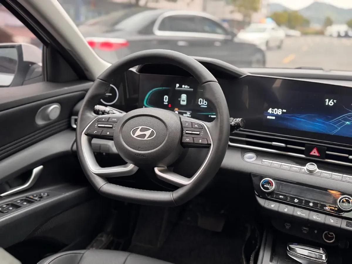 2023 Hyundai Elantra 1.5L 115HP L4 CVT,autocango,china used car exporter,china ev exporter,chinese used car exporter,chinese used ev exporter