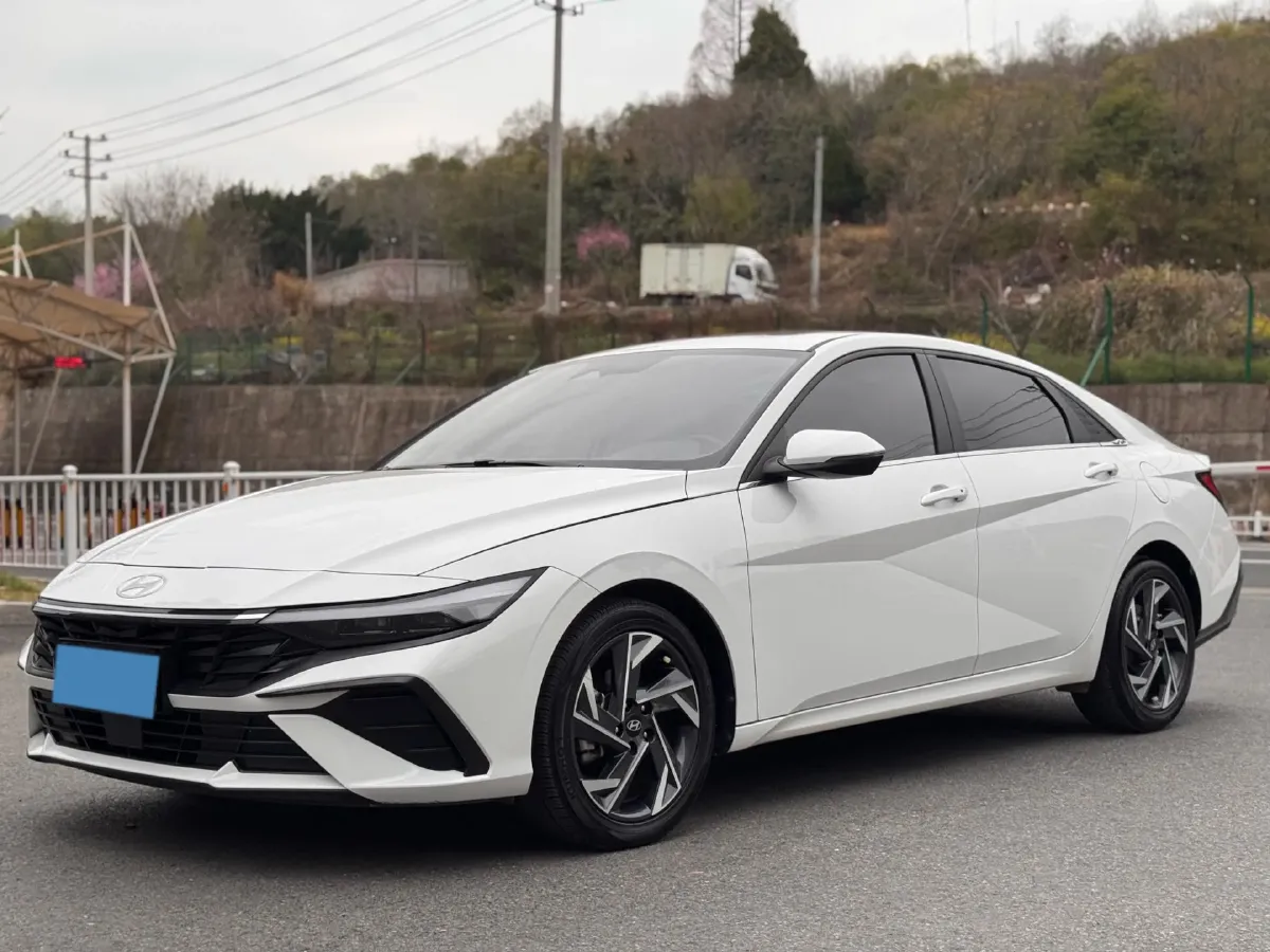 2023 Hyundai Elantra 1.5L 115HP L4 CVT,autocango,china used car exporter,china ev exporter,chinese used car exporter,chinese used ev exporter