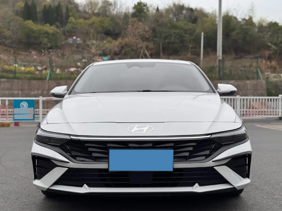 2023 Hyundai Elantra 1.5L 115HP L4 CVT,autocango,china used car exporter,china ev exporter,chinese used car exporter,chinese used ev exporter