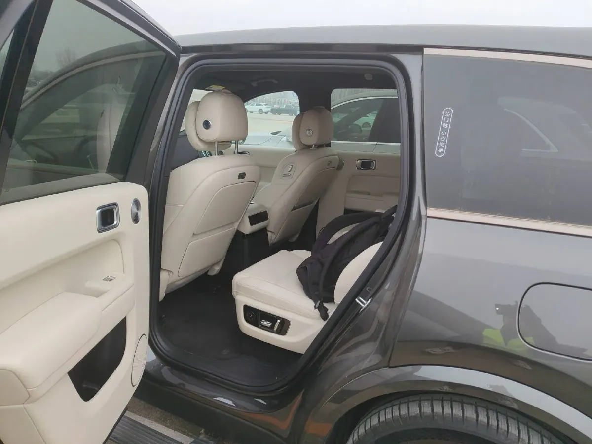 2025 Li L9 Range Extended 154HP REEV,autocango,china used car exporter,china ev exporter,chinese used car exporter,chinese used ev exporter