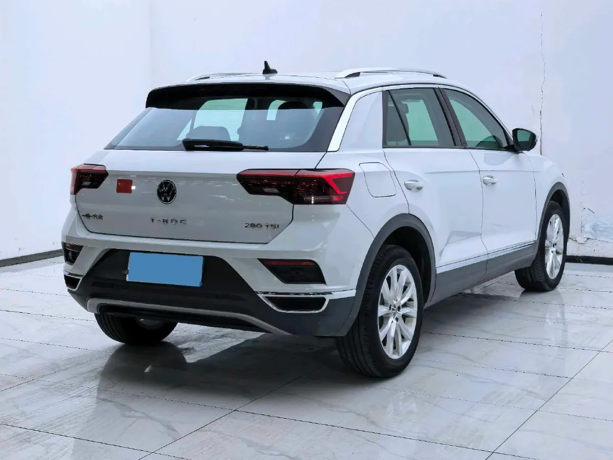 2022 Volkswagen T-Roc 1.4T 150HP L4 7DCT,autocango,china used car exporter,china ev exporter,chinese used car exporter,chinese used ev exporter