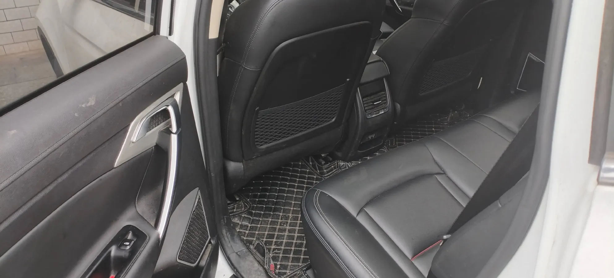 2020 Roewe i6 1.5T 169HP L4 7DCT,autocango,china used car exporter,china ev exporter,chinese used car exporter,chinese used ev exporter