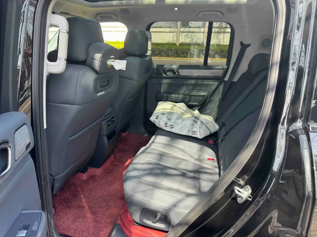 2025 FangChengBao Bao 5 1.5T 194HP L4 E-CVT PHEV,autocango,china used car exporter,china ev exporter,chinese used car exporter,chinese used ev exporter