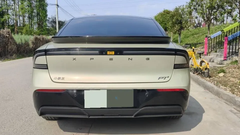 2024 Xpeng P7+ BEV 60.7KWH,autocango,china used car exporter,china ev exporter,chinese used car exporter,chinese used ev exporter