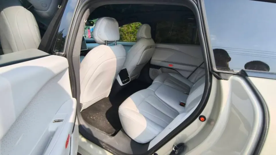 2024 Xpeng P7+ BEV 60.7KWH,autocango,china used car exporter,china ev exporter,chinese used car exporter,chinese used ev exporter