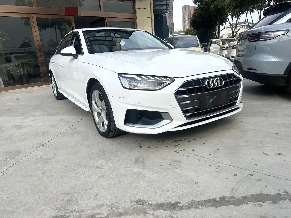 2020 Audi A4L 2.0T 190HP L4 7DCT,autocango,china used car exporter,china ev exporter,chinese used car exporter,chinese used ev exporter
