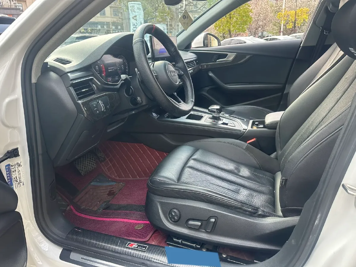 2020 Audi A4L 2.0T 190HP L4 7DCT,autocango,china used car exporter,china ev exporter,chinese used car exporter,chinese used ev exporter