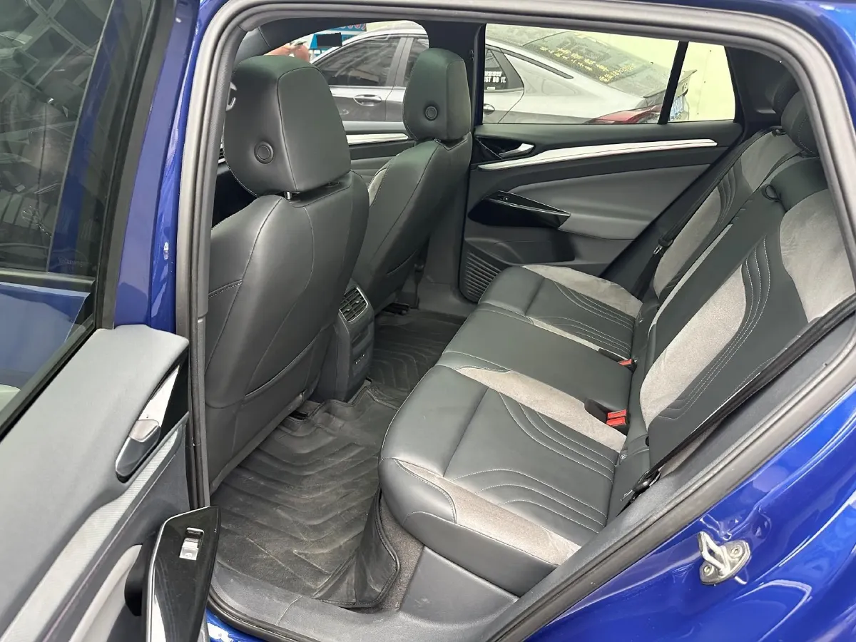 2024 Volkswagen ID.4 Crozz BEV 84.8KWH,autocango,china used car exporter,china ev exporter,chinese used car exporter,chinese used ev exporter