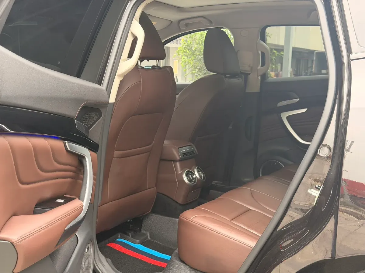 2017 WEY VV7 2.0T 234HP L4 7DCT,autocango,china used car exporter,china ev exporter,chinese used car exporter,chinese used ev exporter