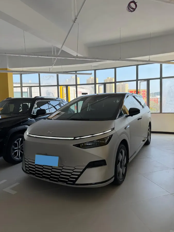 2024 Xpeng X9 BEV 101.5KWH,autocango,china used car exporter,china ev exporter,chinese used car exporter,chinese used ev exporter