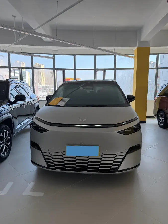 2024 Xpeng X9 BEV 101.5KWH,autocango,china used car exporter,china ev exporter,chinese used car exporter,chinese used ev exporter