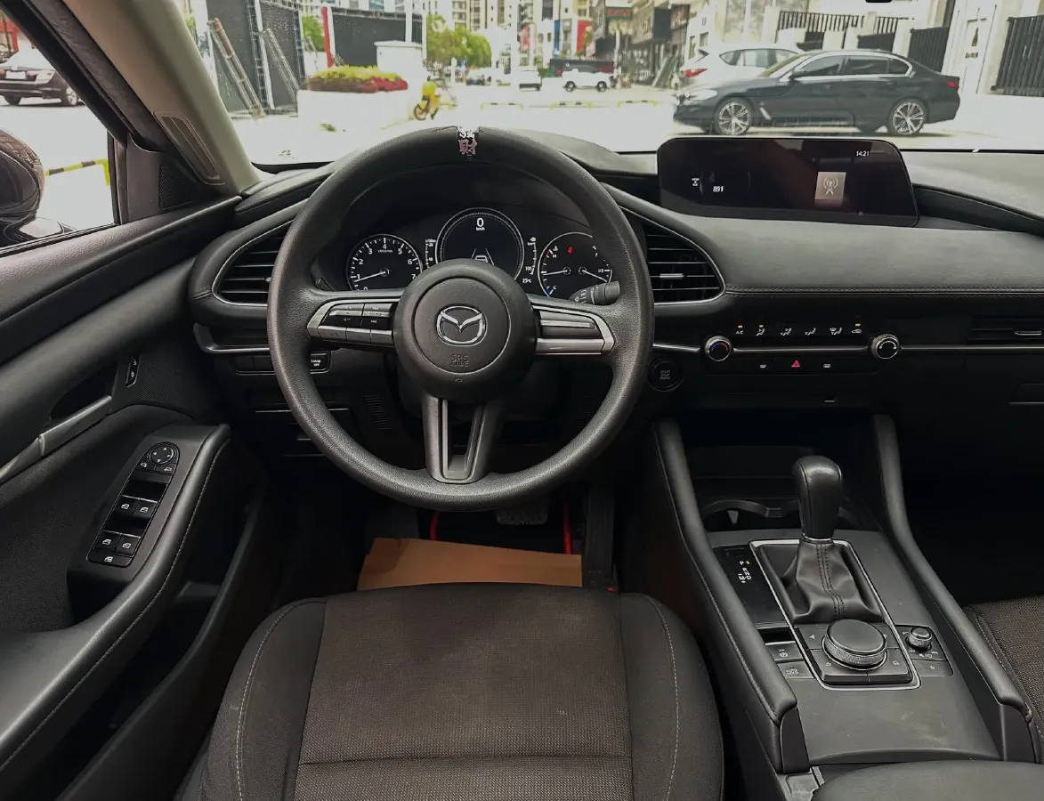 2020 Mazda 3 Axela 1.5L 117HP L4 6AT,autocango,china used car exporter,china ev exporter,chinese used car exporter,chinese used ev exporter