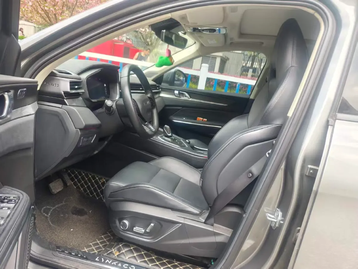 2021 LYNK&CO 01 2.0T 218HP L4 8AT,autocango,china used car exporter,china ev exporter,chinese used car exporter,chinese used ev exporter