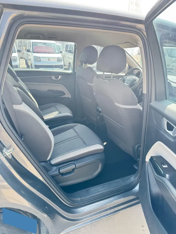 2023 WuLing KaiJie 1.5T 177HP L4 CVT,autocango,china used car exporter,china ev exporter,chinese used car exporter,chinese used ev exporter