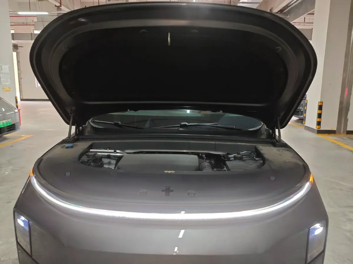 2024 Li L6 Range Extended 154HP L4 REEV 36.8KWH,autocango,china used car exporter,china ev exporter,chinese used car exporter,chinese used ev exporter