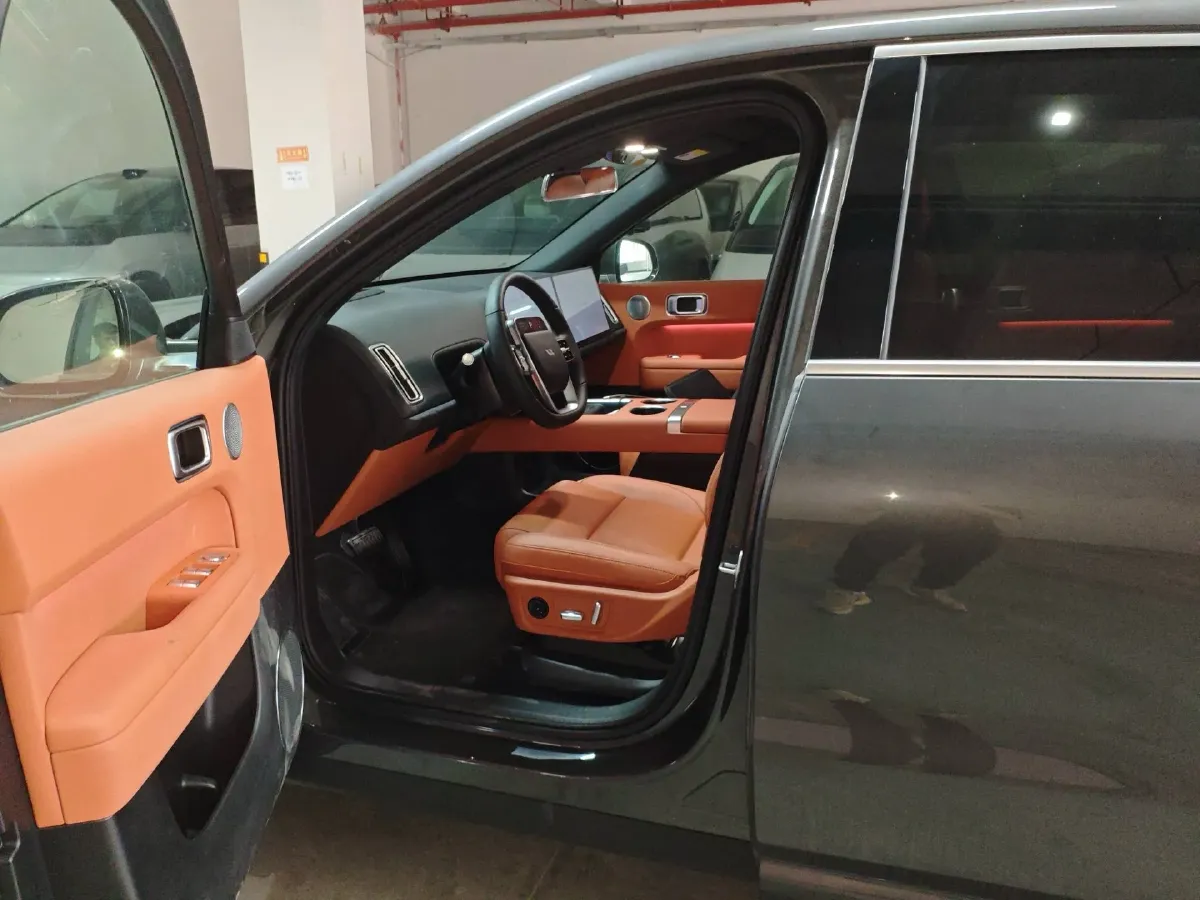 2024 Li L6 Range Extended 154HP L4 REEV 36.8KWH,autocango,china used car exporter,china ev exporter,chinese used car exporter,chinese used ev exporter