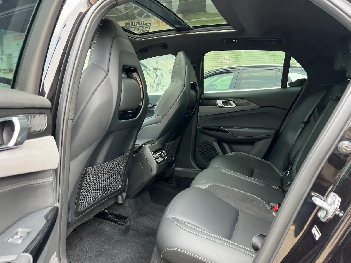 2022 LYNK&CO 03 2.0T 190HP L4 7DCT,autocango,china used car exporter,china ev exporter,chinese used car exporter,chinese used ev exporter