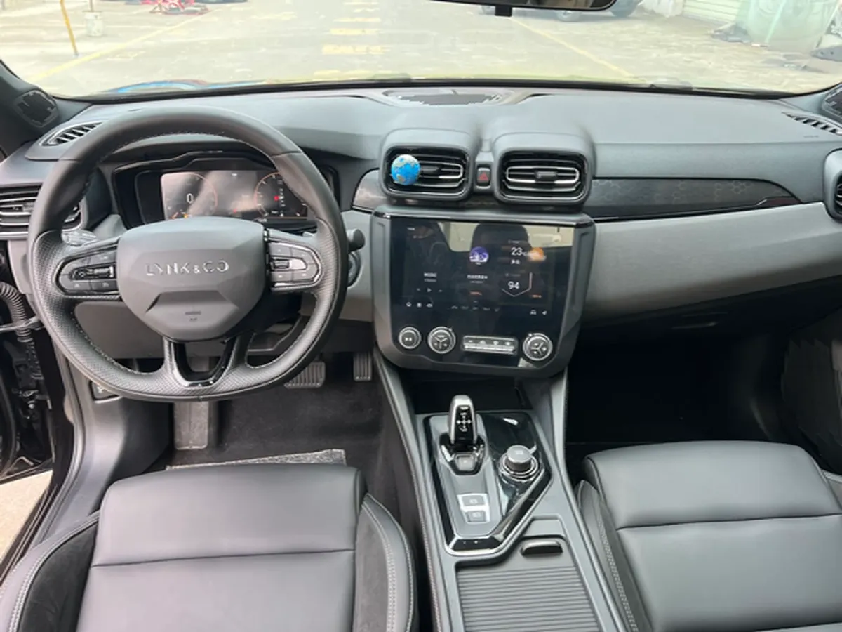 2022 LYNK&CO 03 2.0T 190HP L4 7DCT,autocango,china used car exporter,china ev exporter,chinese used car exporter,chinese used ev exporter