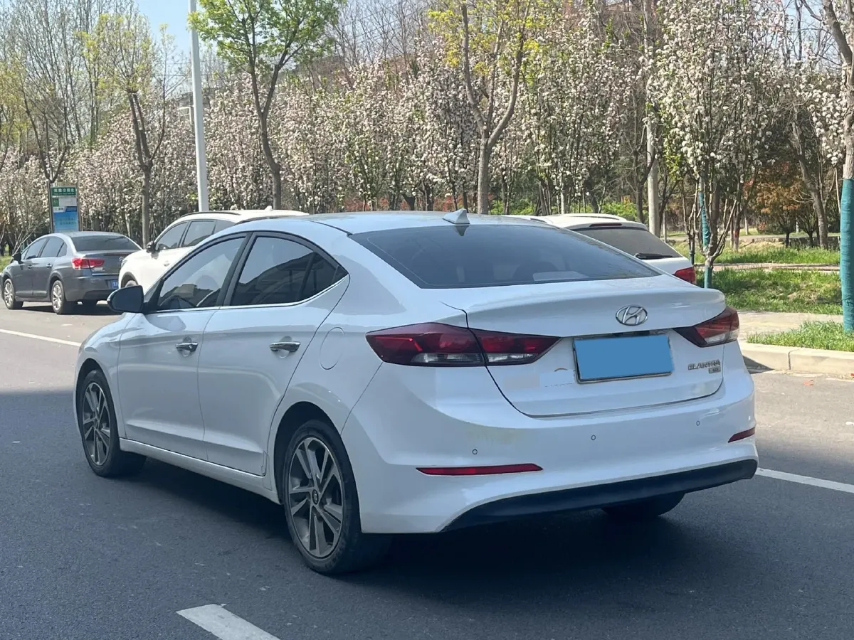 2016 Hyundai Elantra 1.6L 130HP L4 6AT,autocango,china used car exporter,china ev exporter,chinese used car exporter,chinese used ev exporter
