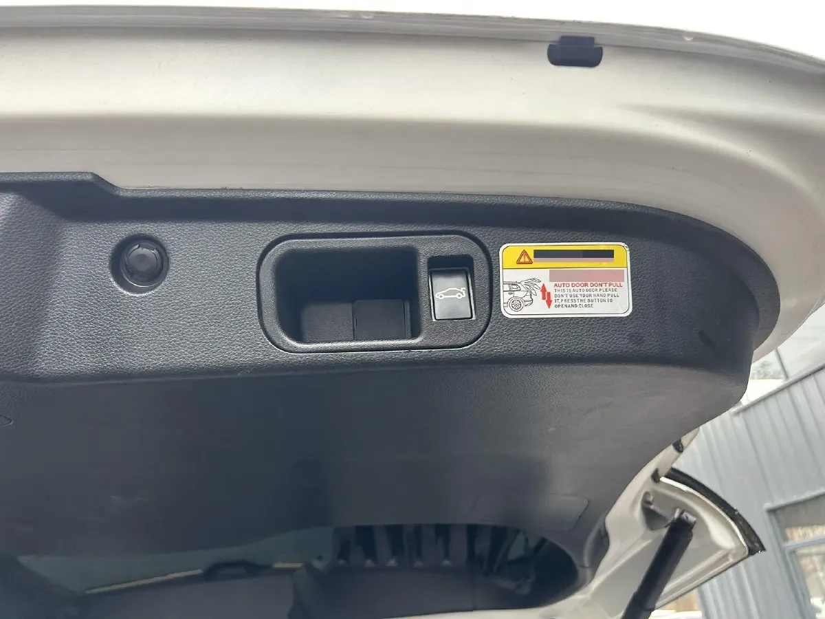 2021 GAC Trumpchi M6 1.5T 169HP L4 7DCT,autocango,china used car exporter,china ev exporter,chinese used car exporter,chinese used ev exporter