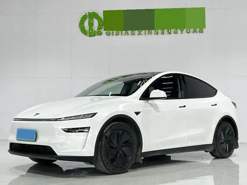 2025 Tesla Model Y BEV 78.4KWH,autocango,china used car exporter,china ev exporter,chinese used car exporter,chinese used ev exporter
