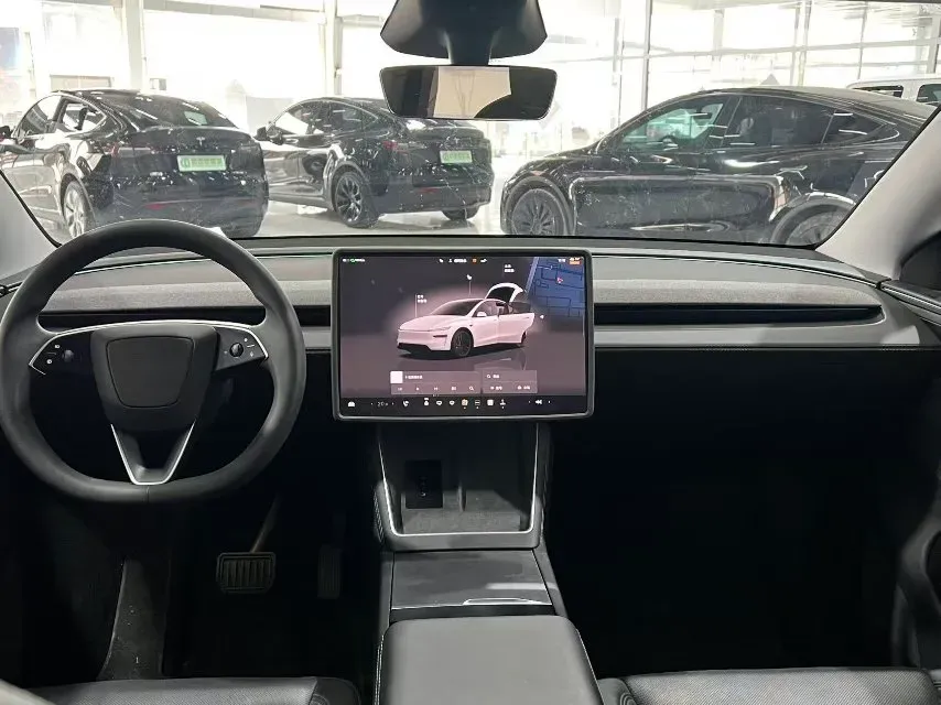 2025 Tesla Model Y BEV 78.4KWH,autocango,china used car exporter,china ev exporter,chinese used car exporter,chinese used ev exporter