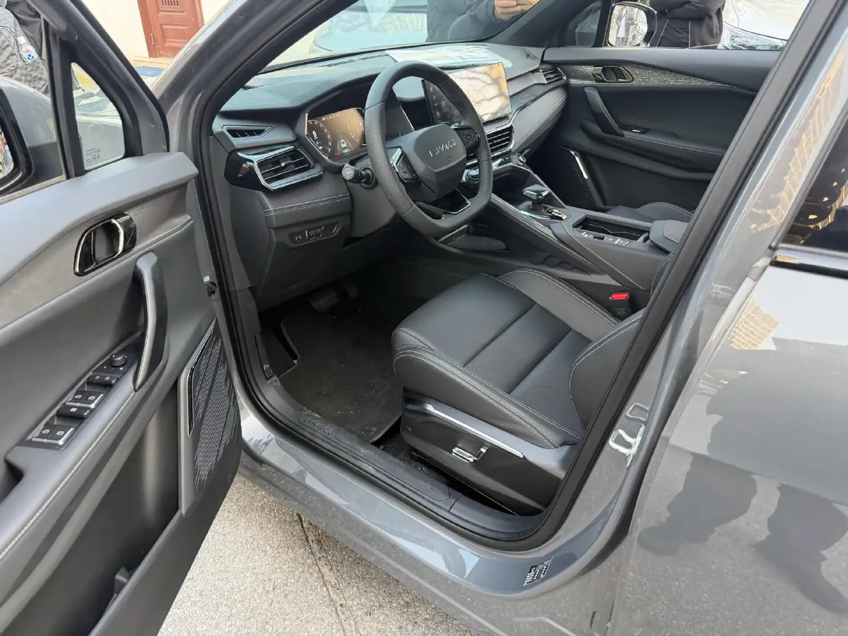 2023 LYNK&CO 06 1.5T 181HP L4 7DCT,autocango,china used car exporter,china ev exporter,chinese used car exporter,chinese used ev exporter