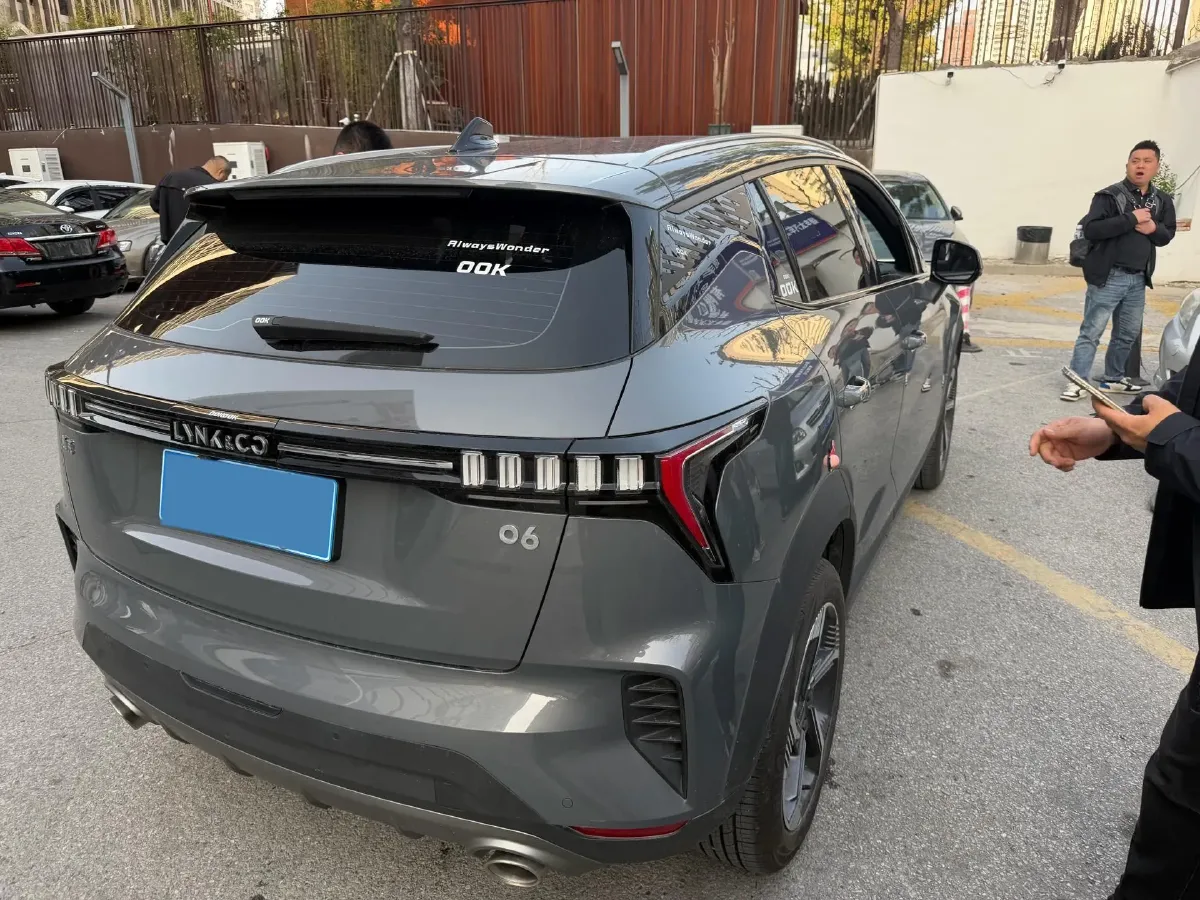 2023 LYNK&CO 06 1.5T 181HP L4 7DCT,autocango,china used car exporter,china ev exporter,chinese used car exporter,chinese used ev exporter