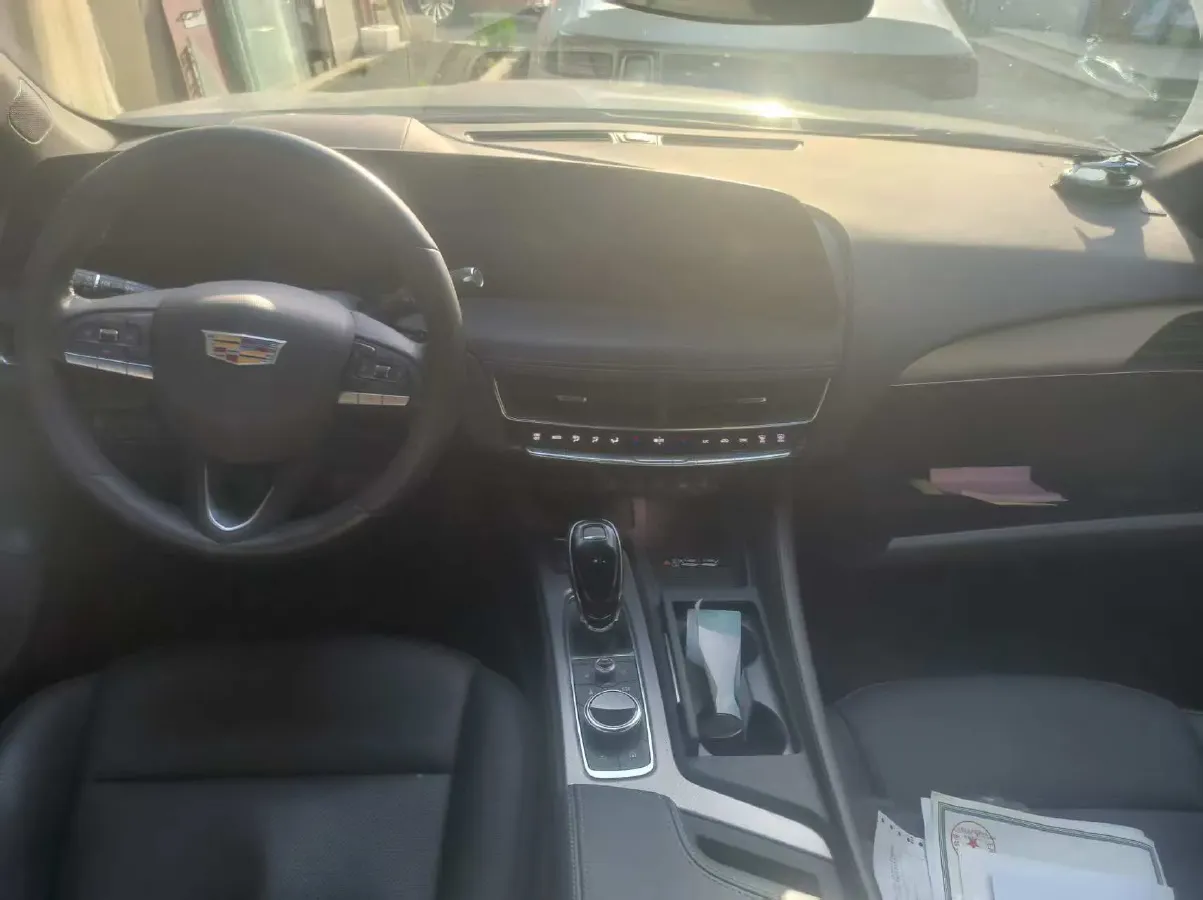2024 Cadillac CT5 2.0T 237HP L4 10AT,autocango,china used car exporter,china ev exporter,chinese used car exporter,chinese used ev exporter