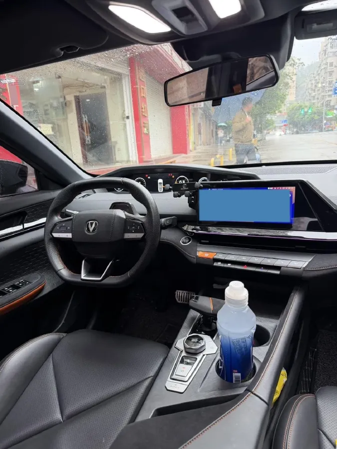 2022 ChangAn UNI-V 1.5T 188HP L4 7DCT,autocango,china used car exporter,china ev exporter,chinese used car exporter,chinese used ev exporter